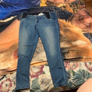 Maternity jeggings